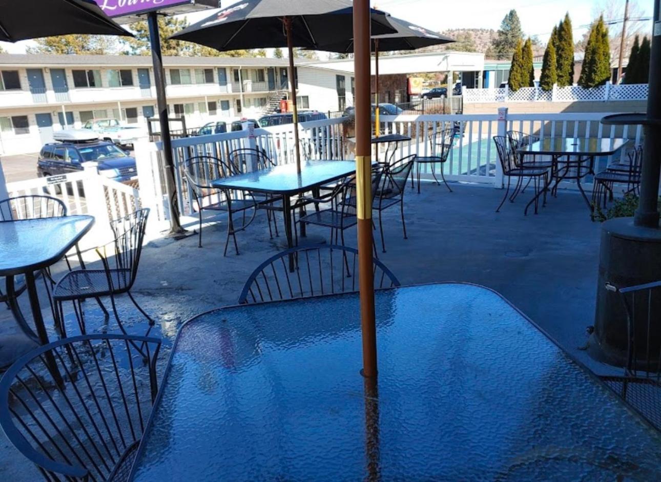 Bend Inn & Suites Exterior foto